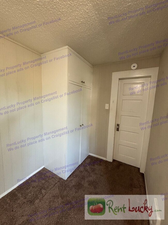 Building Photo - Singh Tacoma 4-Plex