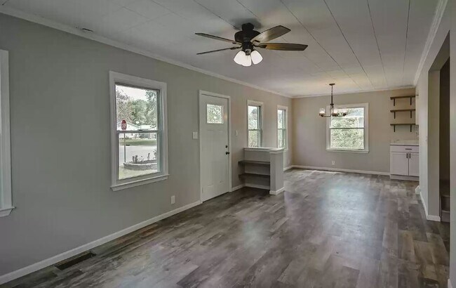 living room and dining room - 743 Marie Ave