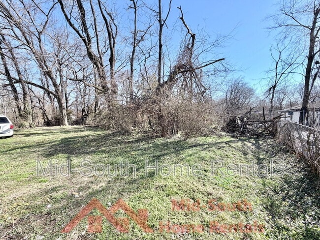 Building Photo - 2263 Hunter Ave