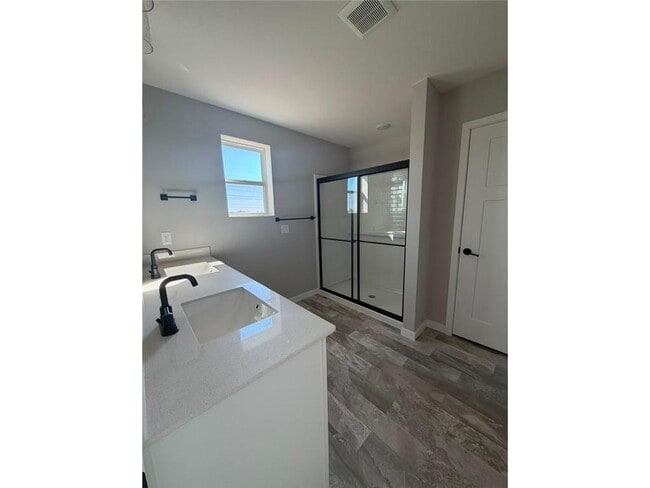 Building Photo - 14465 103rd Pl N