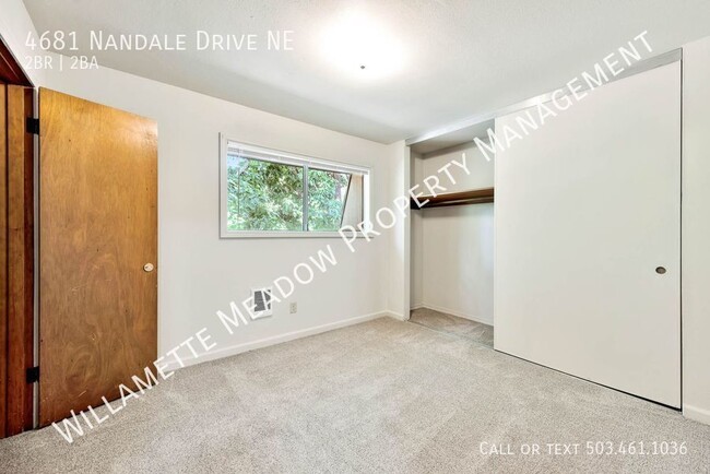 Building Photo - Spacious and Updated 2-Bedroom Apartment w...