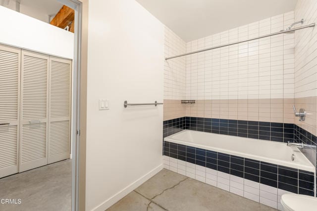 Building Photo - 527 Molino St