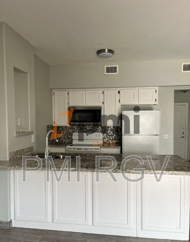 Building Photo - 205 S Baltic Ave