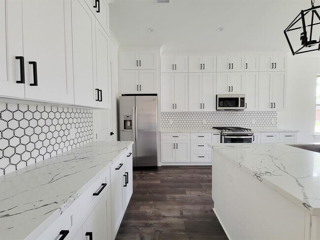 Building Photo - 18219 Polo Meadow Dr