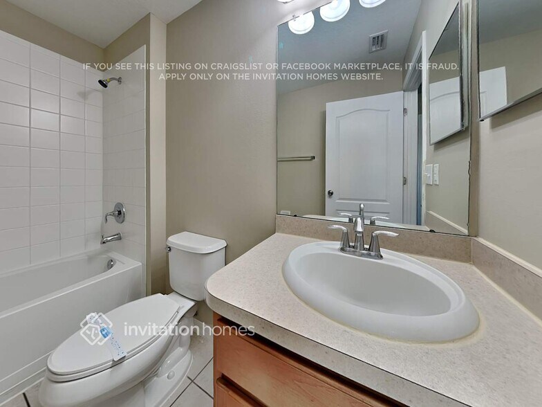 Building Photo - 15404 Peach Stone Pl