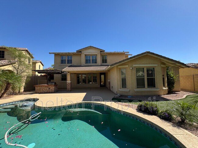 Building Photo - 20933 W Cora Vista