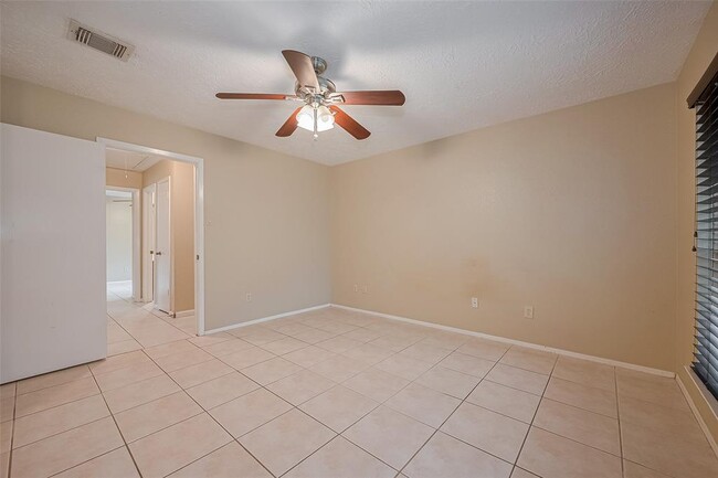 Building Photo - 13126 Kingsmill Dr