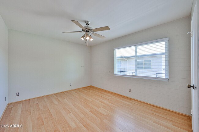 Building Photo - 6544 N 12th St
