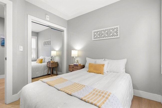 Building Photo - 679-683-683 Columbia Rd