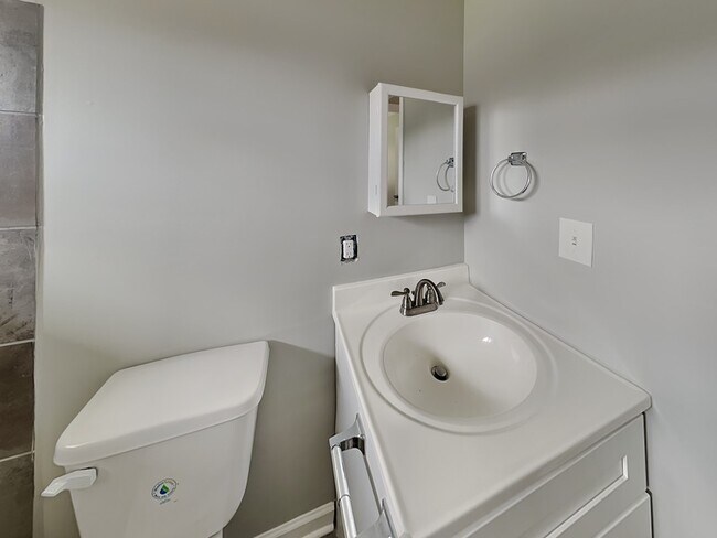 Building Photo - 7745 Madrid Ave