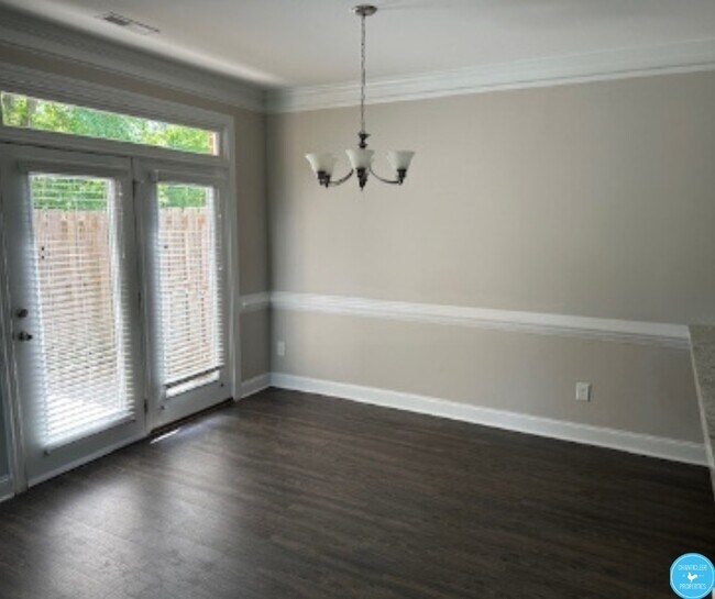 Building Photo - 851 Silver Leaf Dr