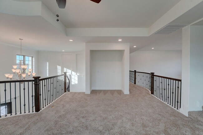 Building Photo - Must See 5 Bed 4.5 Bath in Northlake