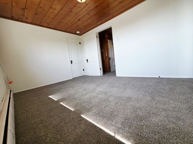 Building Photo - 3 Bed 1 Bath in Rochester PA