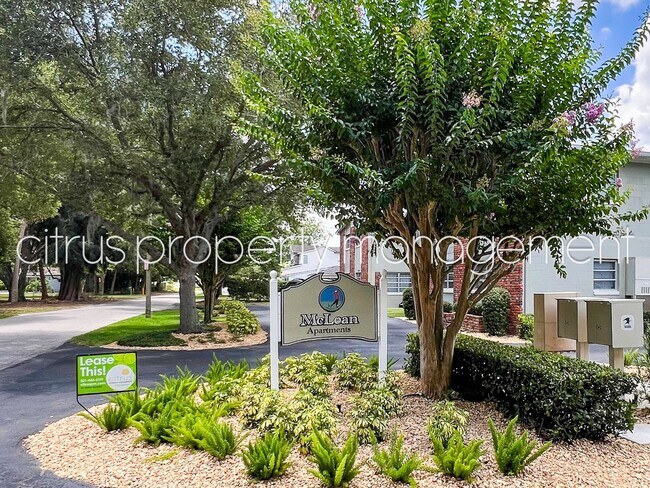 Building Photo - 3026 Fairway Ln