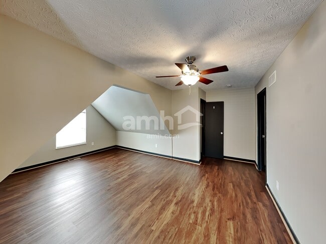Building Photo - 595 Tall Oaks Dr