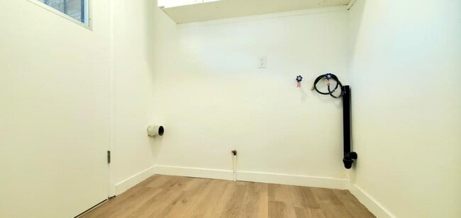 Building Photo - 3106 San Pierre Dr