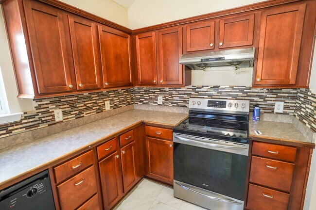 Building Photo - Available Soon!