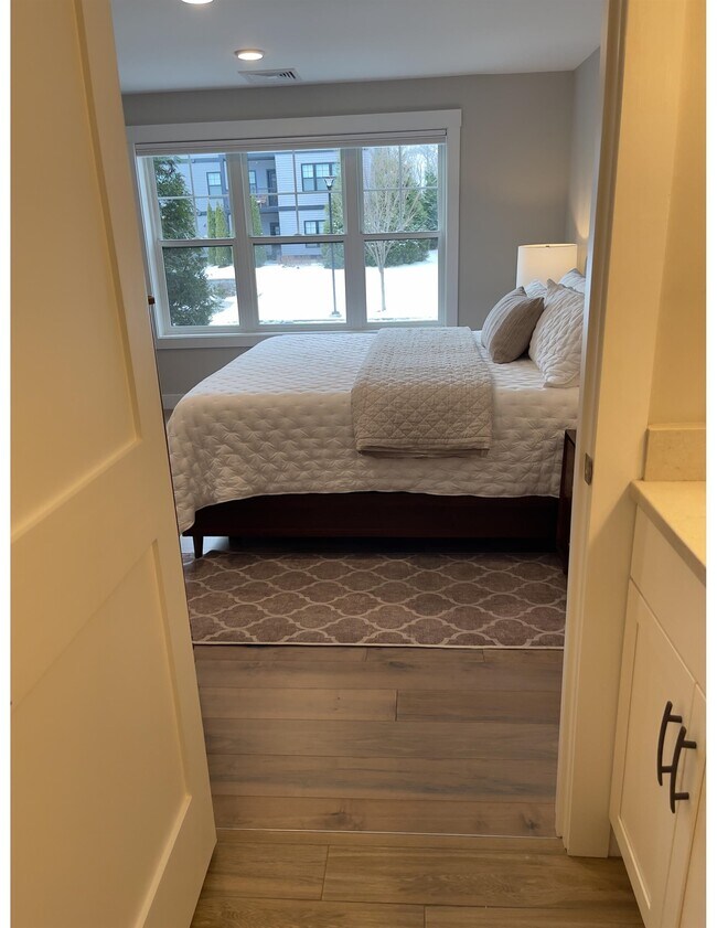 Building Photo - 2075 Lafayette Rd