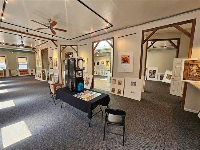 Building Photo - 30 N Main St