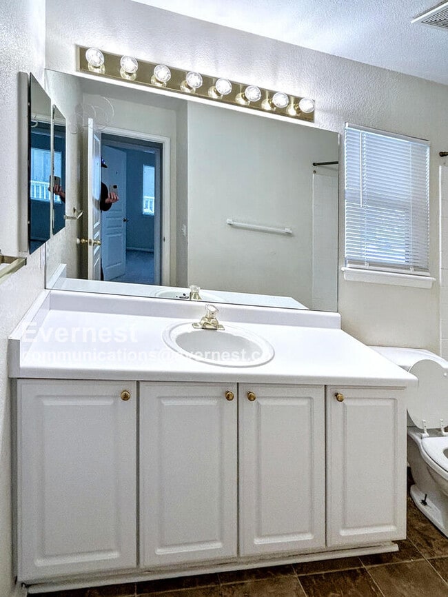 Building Photo - 4157 Vernal Cir