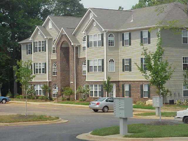 Building Photo - Great condo near WF and shopping