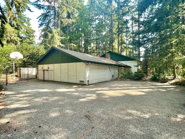 Building Photo - Great House for Rent