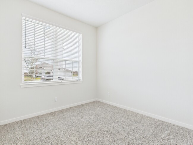 Building Photo - 1906 Viva Rd