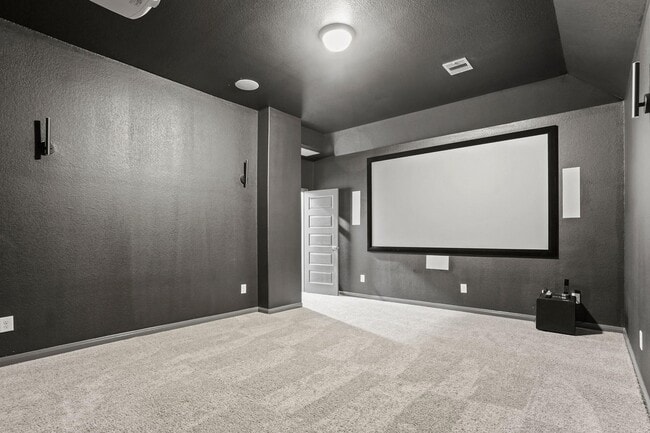 Building Photo - 14105 N Lake Branch Ln