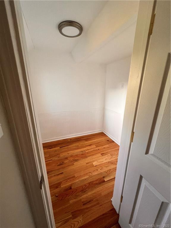 Mudroom - 303 Quaker Ln S