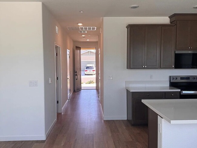 Building Photo - Newer single-story home built in 2024