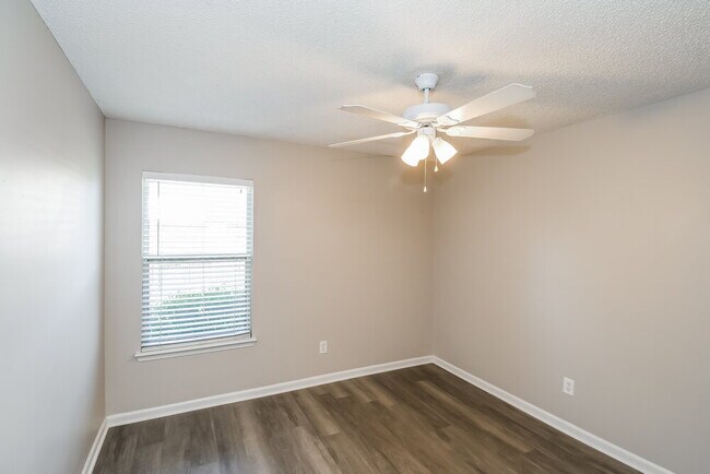 Building Photo - 278 Carriann Cove Ct