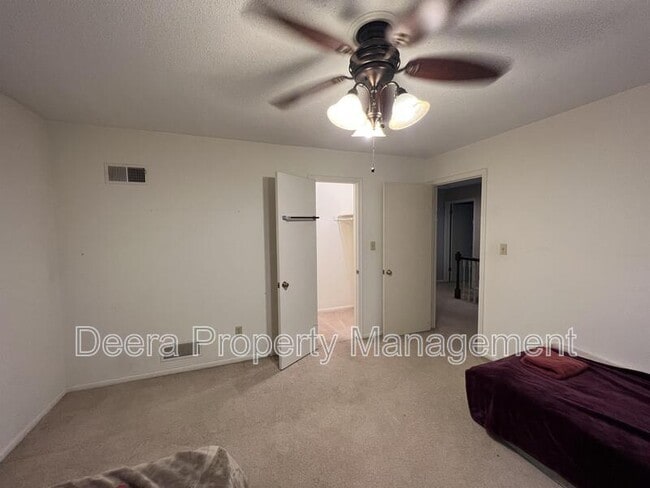 Building Photo - 8506 W 98th St