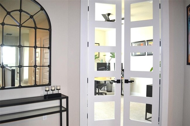 Building Photo - 8415 Laughlin Ln