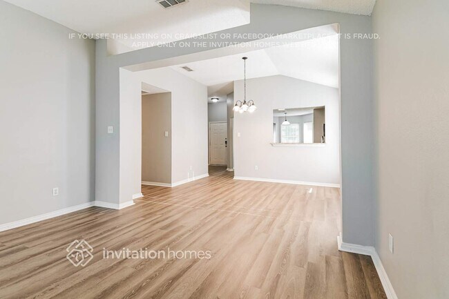 Building Photo - 1044 Waterview Dr