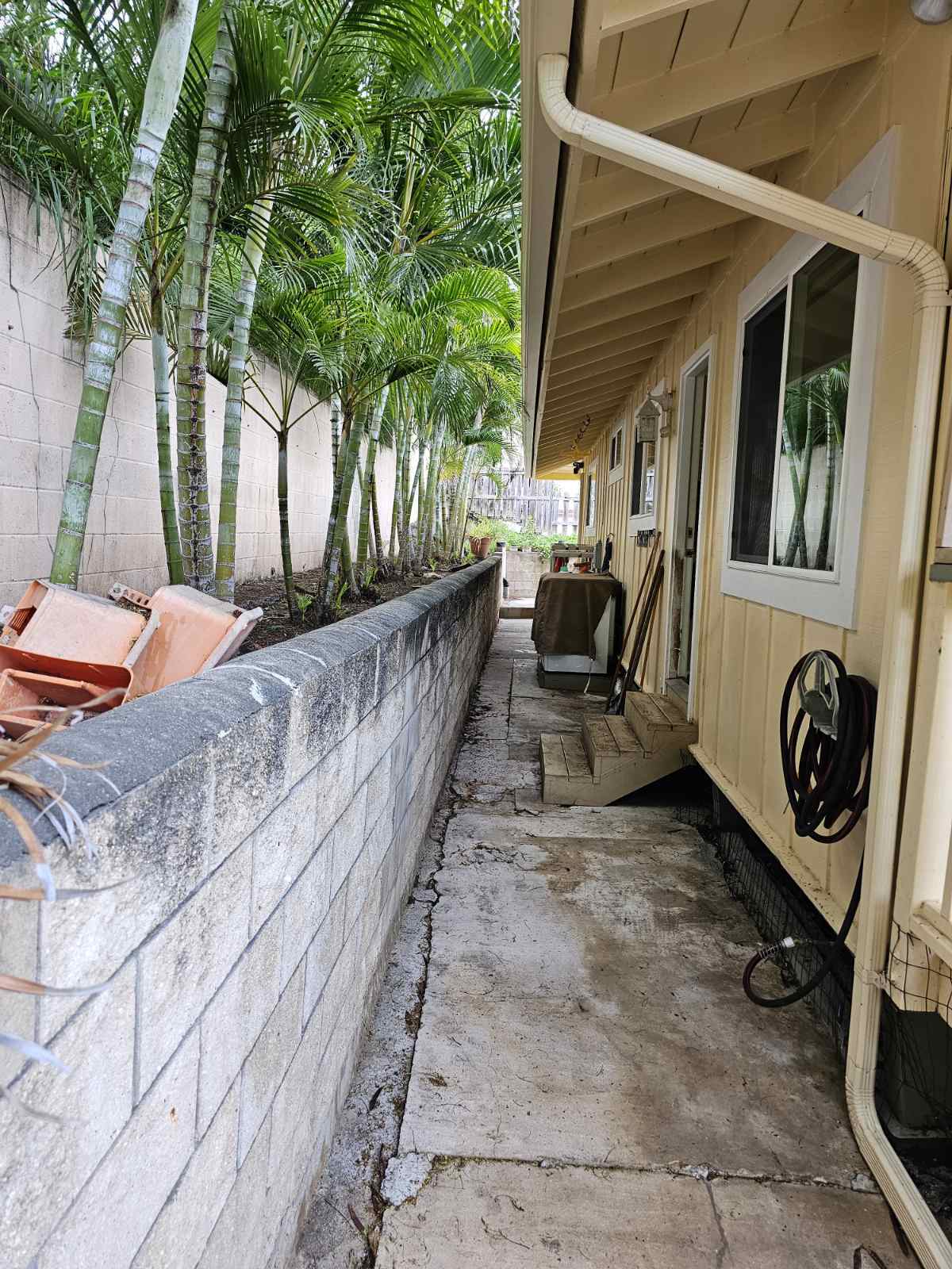 Building Photo - 5344 Malu Pl