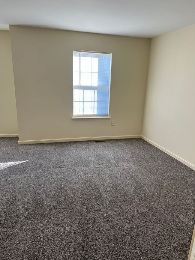 Building Photo - 2012 Bell Point Ct