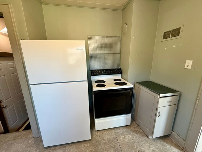 Building Photo - 3 Bed 1 Bath Single Family Home in Wausau - Move-In Special: HALF OFF DEPOSIT!