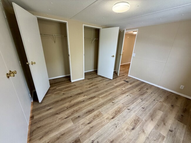 Building Photo - 41 Windy Hill Rd