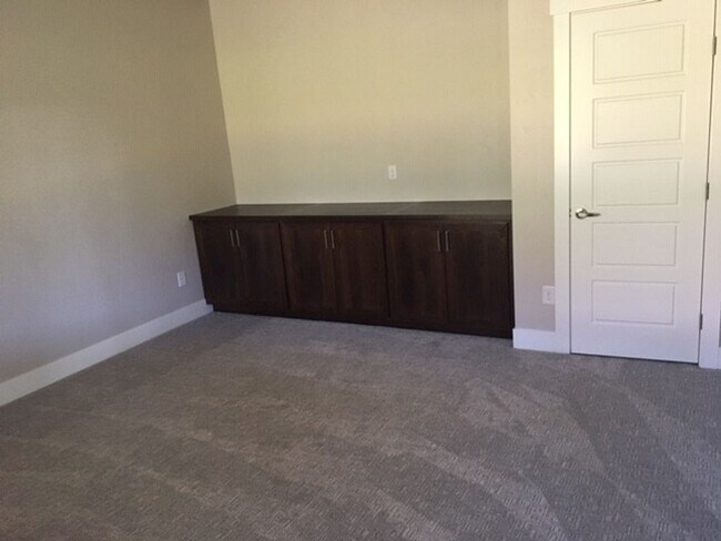Building Photo - Coming Soon! Newer Custom built home with ...
