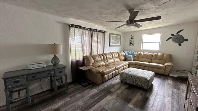 Building Photo - 526 Alta Vista