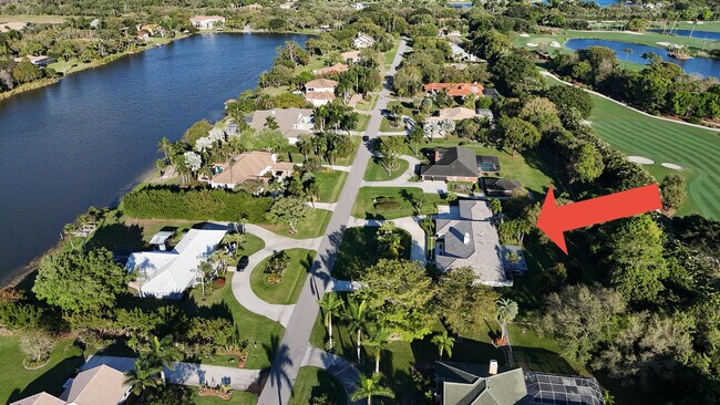 Building Photo - 8677 Estate Dr