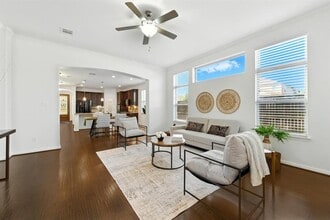 Building Photo - 2700 Santa Domingo Dr