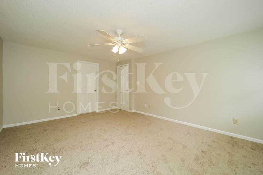 Building Photo - 1303 Wakefield Pl
