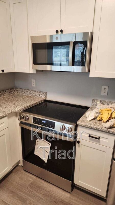 Building Photo - 16105 Chesapeake Cir