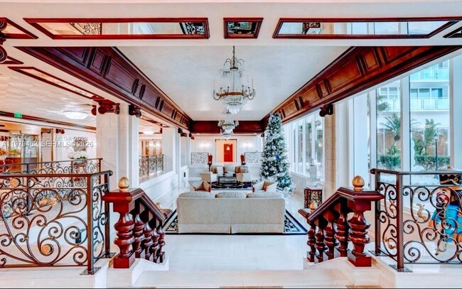 Building Photo - 2030 S Ocean Dr