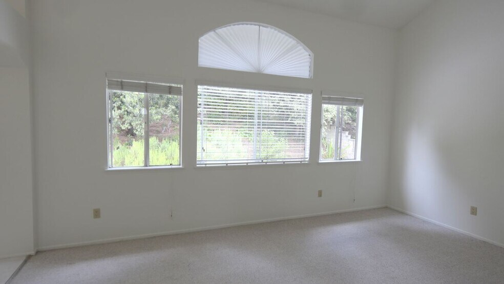 Building Photo - 21255 E Fort Bowie Dr
