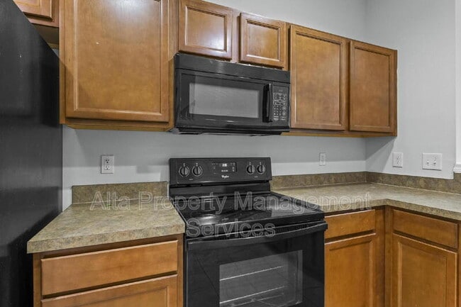 Building Photo - 6881 Woody Vine Dr