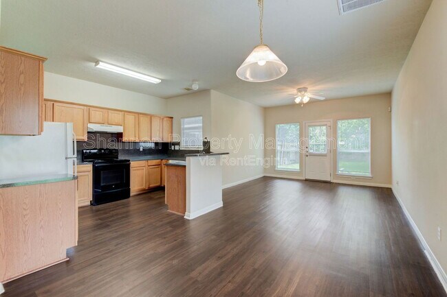 Building Photo - 9606 Ashville Dr