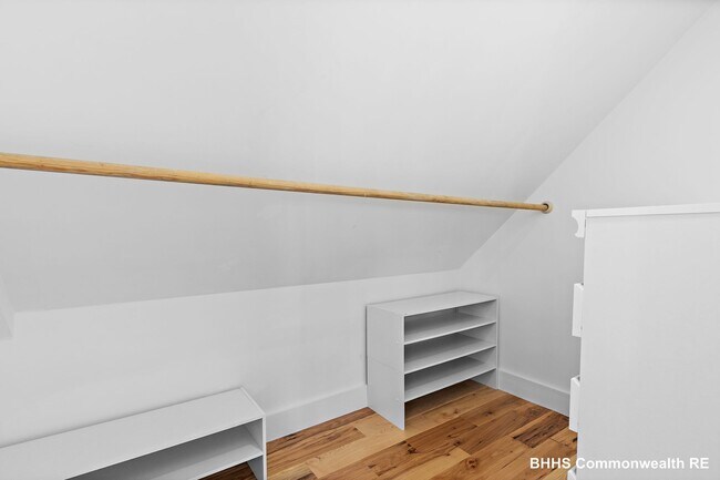 Building Photo - 15 Spring Hill Terrace