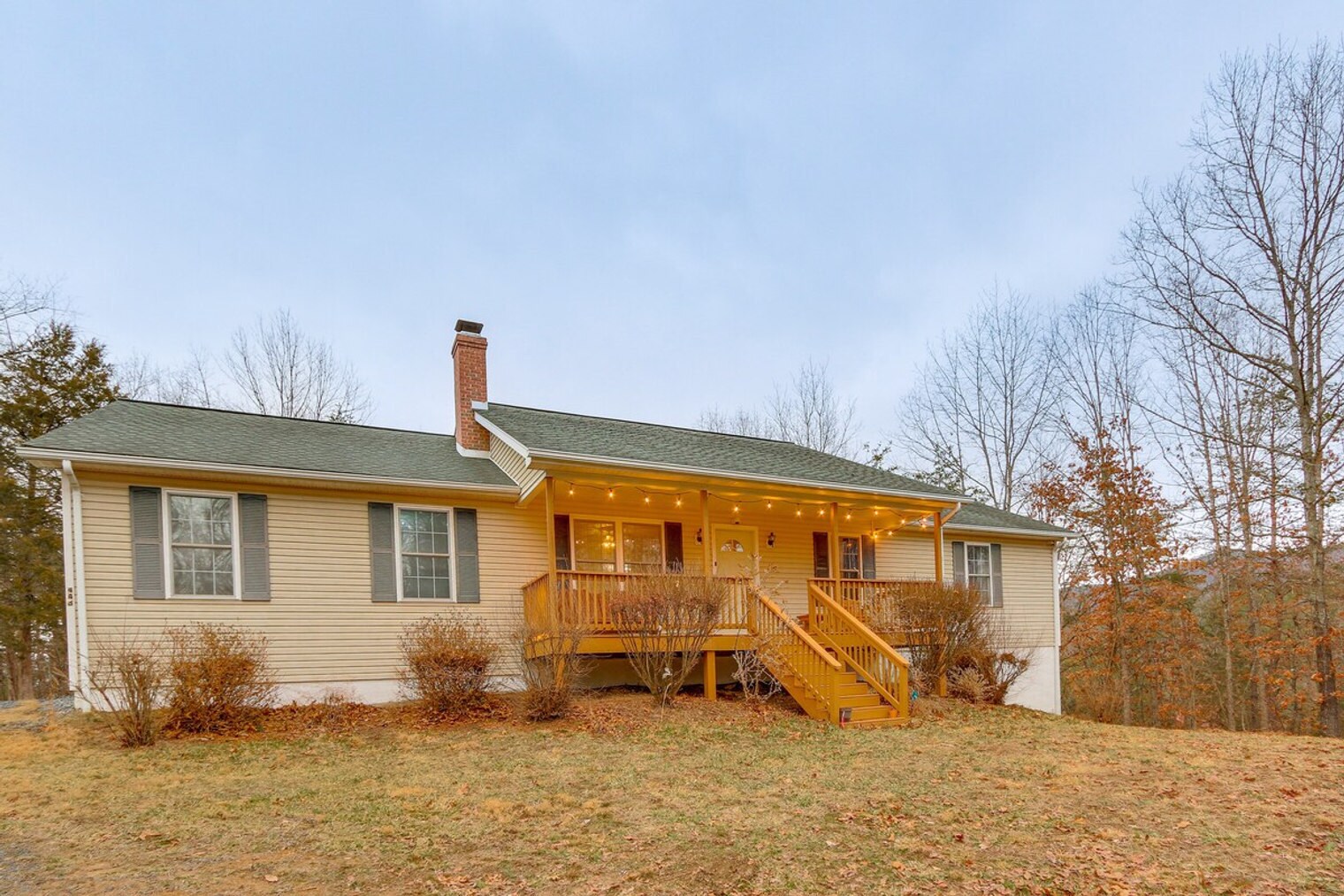 Building Photo - 443 Arrowhead Rd